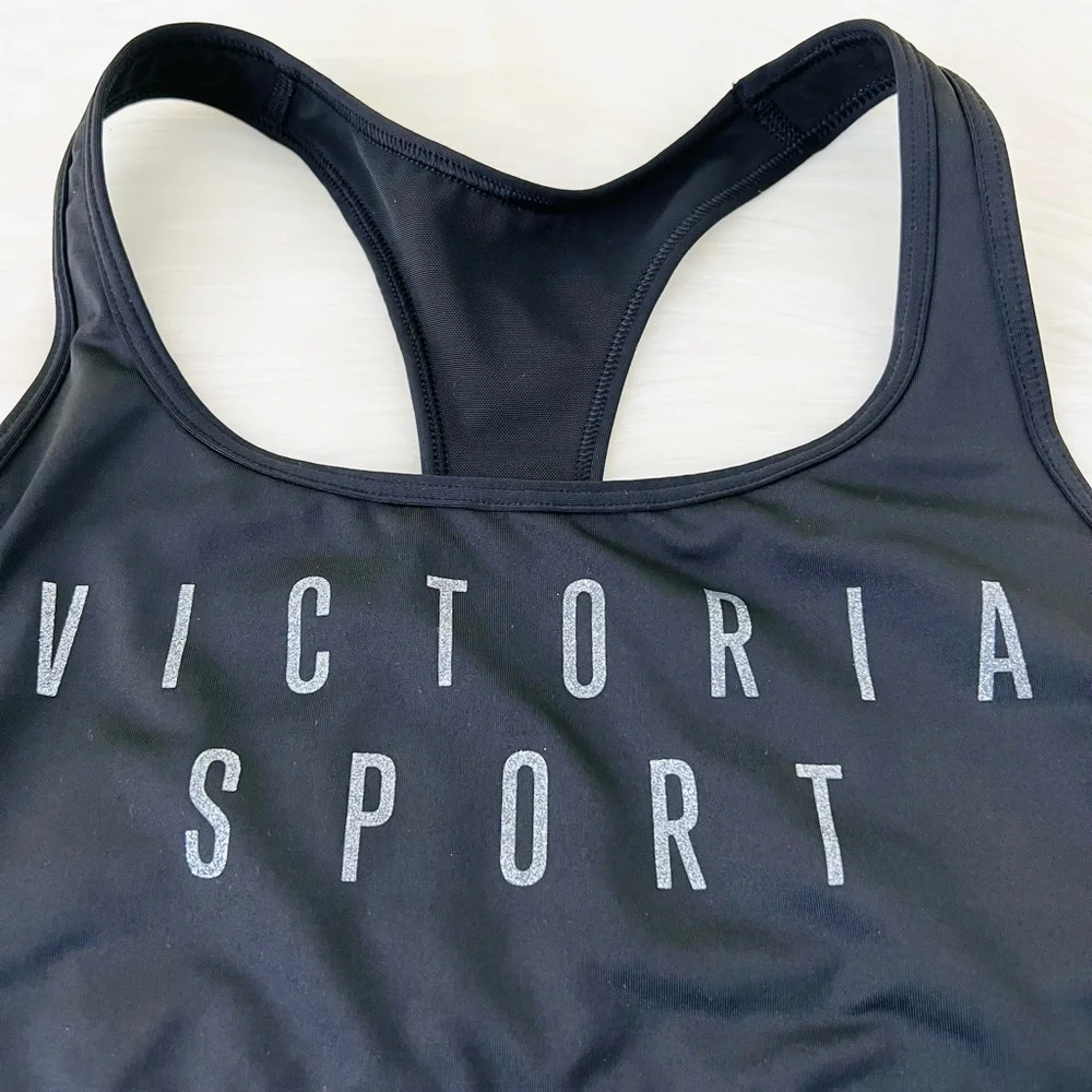 Victoria’s Secret The Player Racerback Sports Bra Medium
